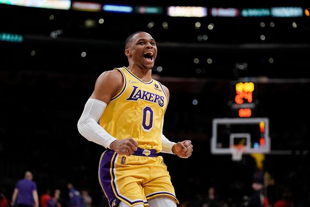 泰勒22+14宁波力克上海取两连胜 王哲林21+8