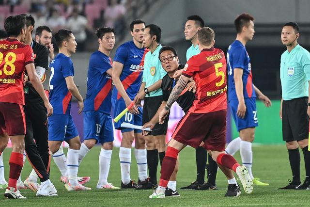 金球奖和FIFA最佳分离后3次出现分歧